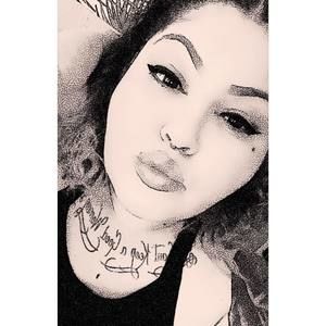 Meet your Posher, Celina